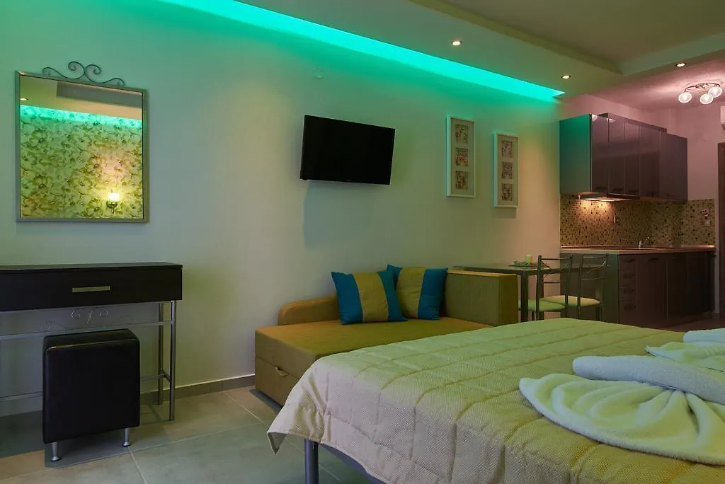 Grey House Apartments Nikiti